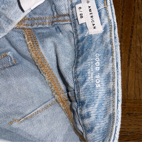 Good American Good 90’s Mid-Rise Baggy Light Blue Jeans GFXL859DTV NWT - Picture 9 of 12